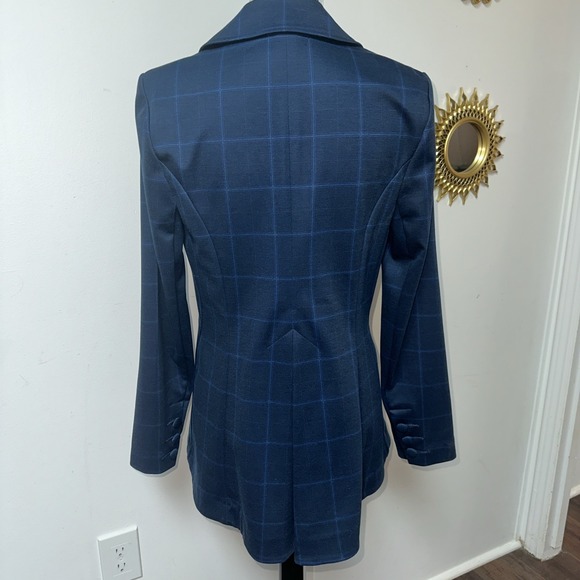 Cabi Blue Plaid Retro Peplum Waist Jacket Womens Size 4 Pleated Back Slim Blazer - Picture 3 of 16
